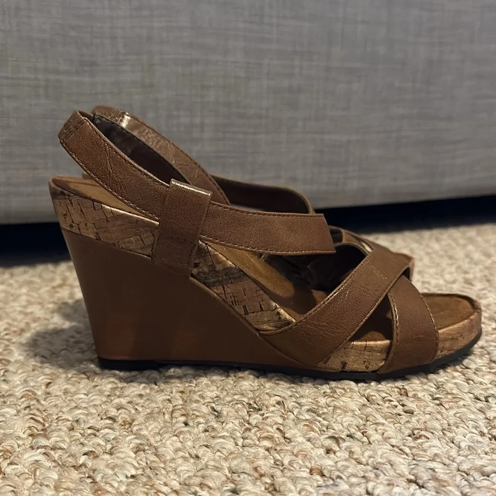 Sandals - Picture 3 of 6